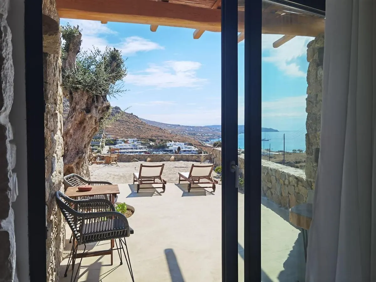 M-Vibes Mykonos Suites カラファティス