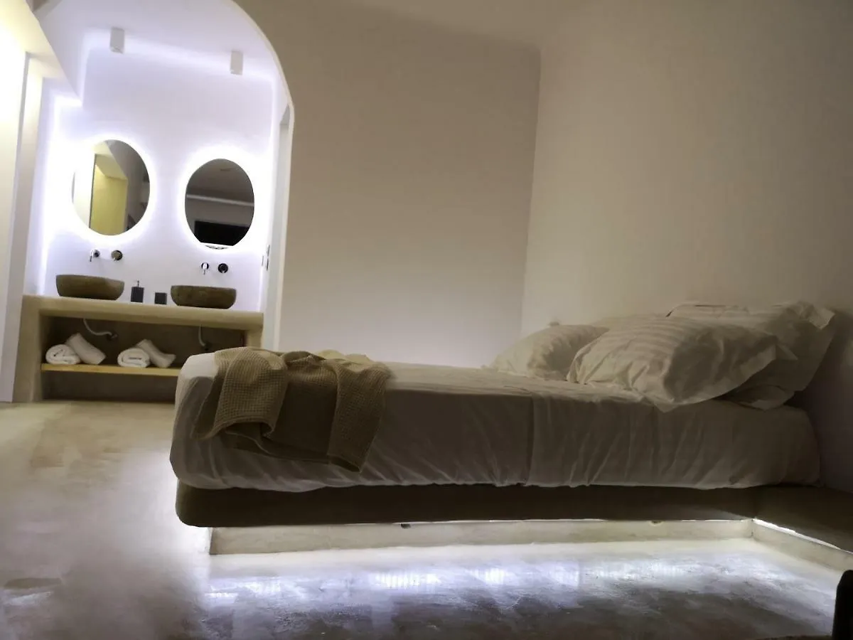 アパートホテル M-Vibes Mykonos Suites カラファティス